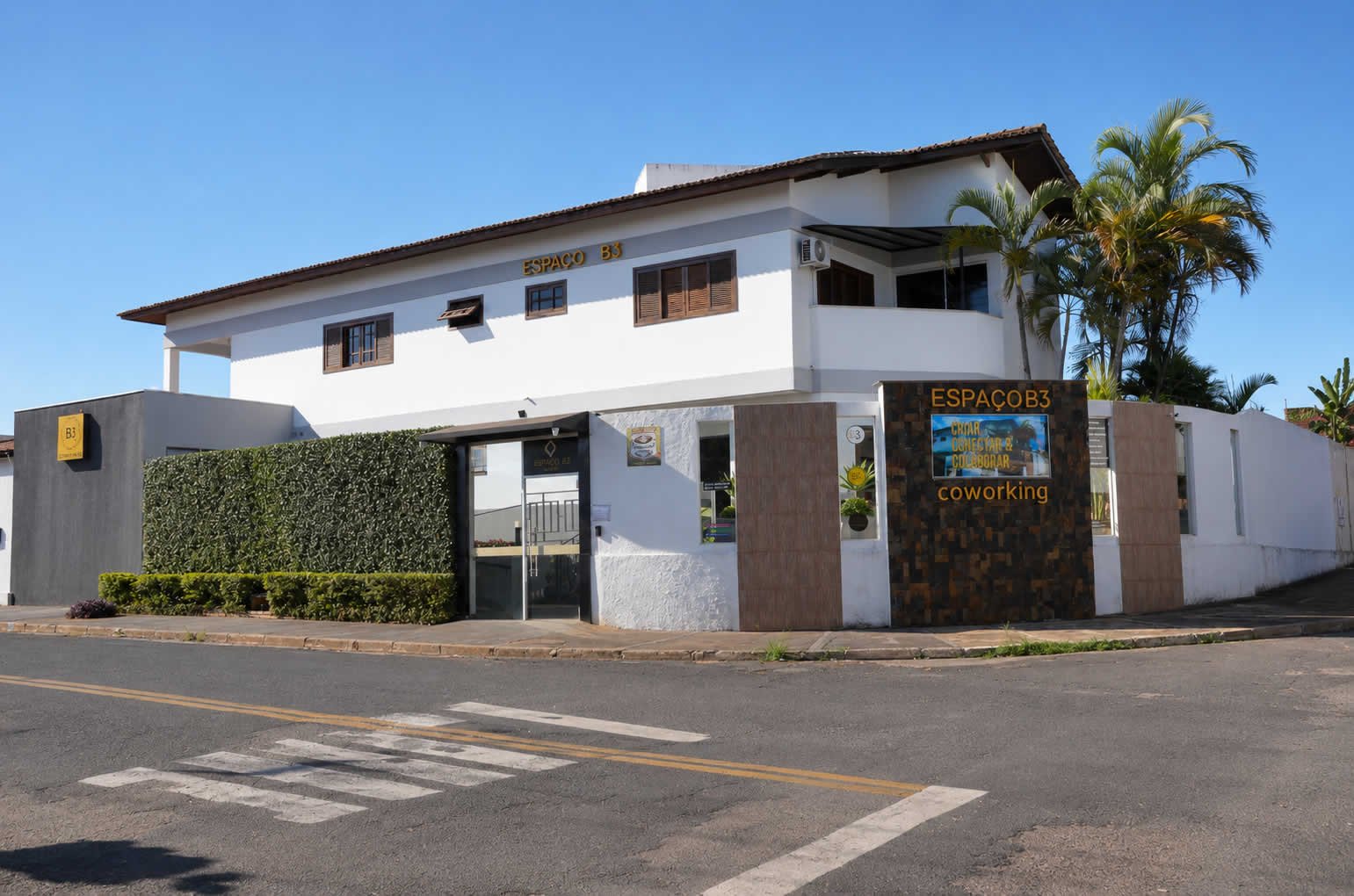 Ambiente corporativo moderno - Espaço B3 Coworking